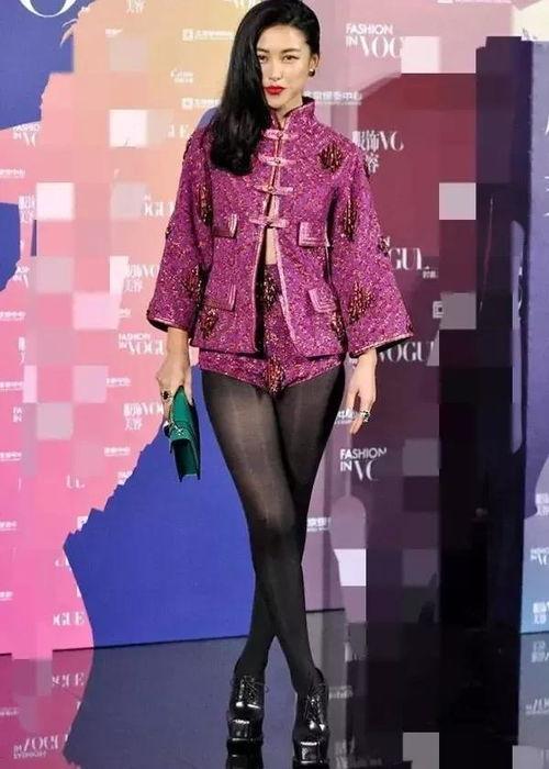 明星穿黑色丝袜,明星黑色丝袜穿搭大揭秘