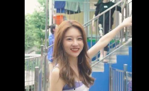 邻家的网红,揭秘网络红人的魅力与影响力