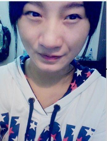 两边脸型不对称的明星,揭秘他们独特的魅力之谜