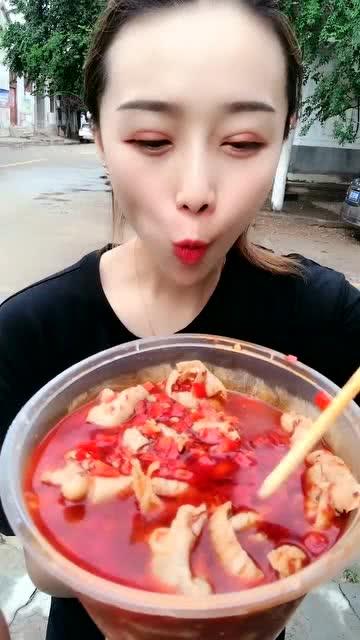 吃鸡瓜过瘾视频