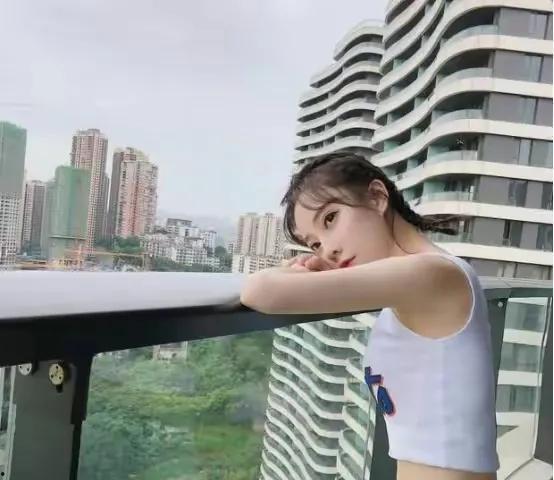 网红nb姐,网络红人的崛起与影响力