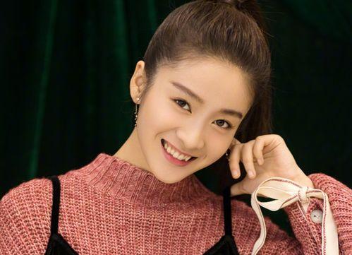 吃瓜进娱乐圈红了,意外走红娱乐圈的传奇故事